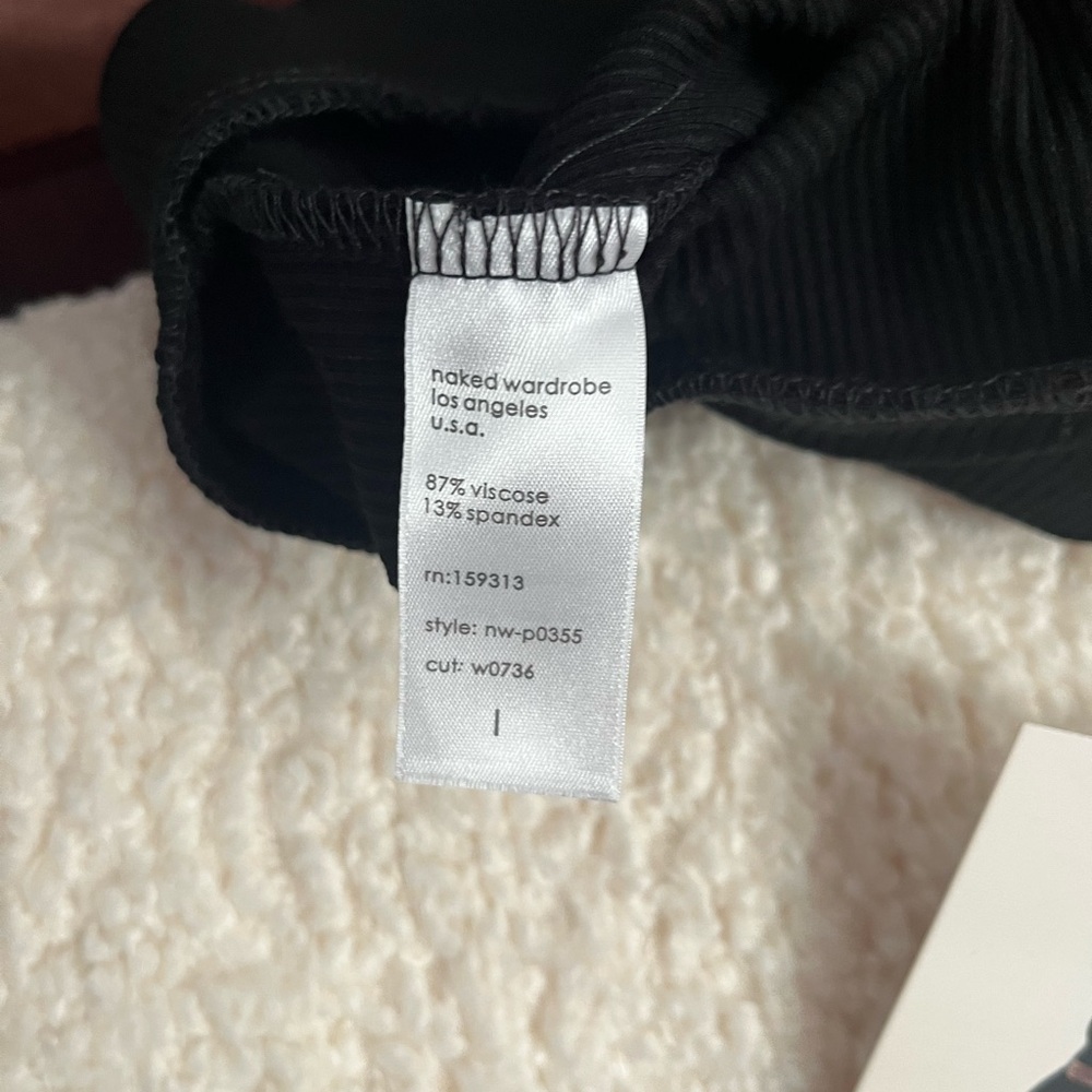 Naked Wardrobe NWT  Ribbed Black leggings